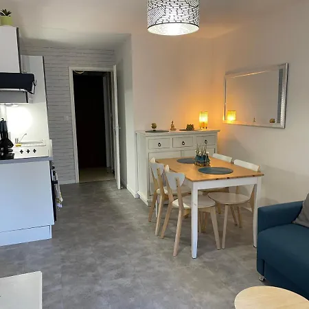 Confort Climatise Avec Wifi A 2mn A Pied De La Apartment Agde