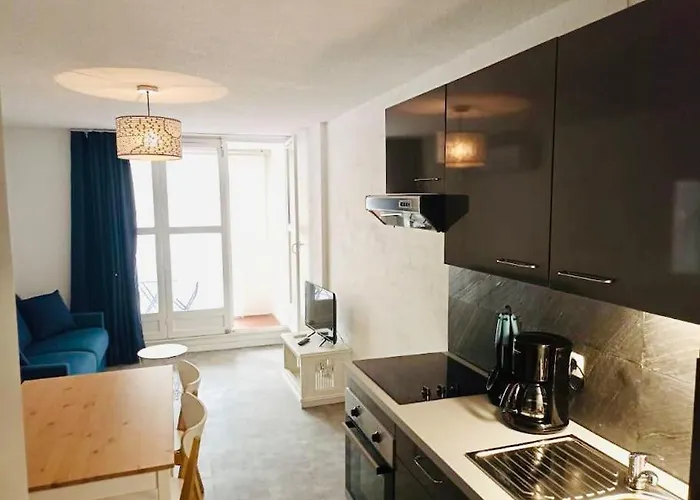 Confort Climatise Avec Wifi A 2mn A Pied De La * Agde